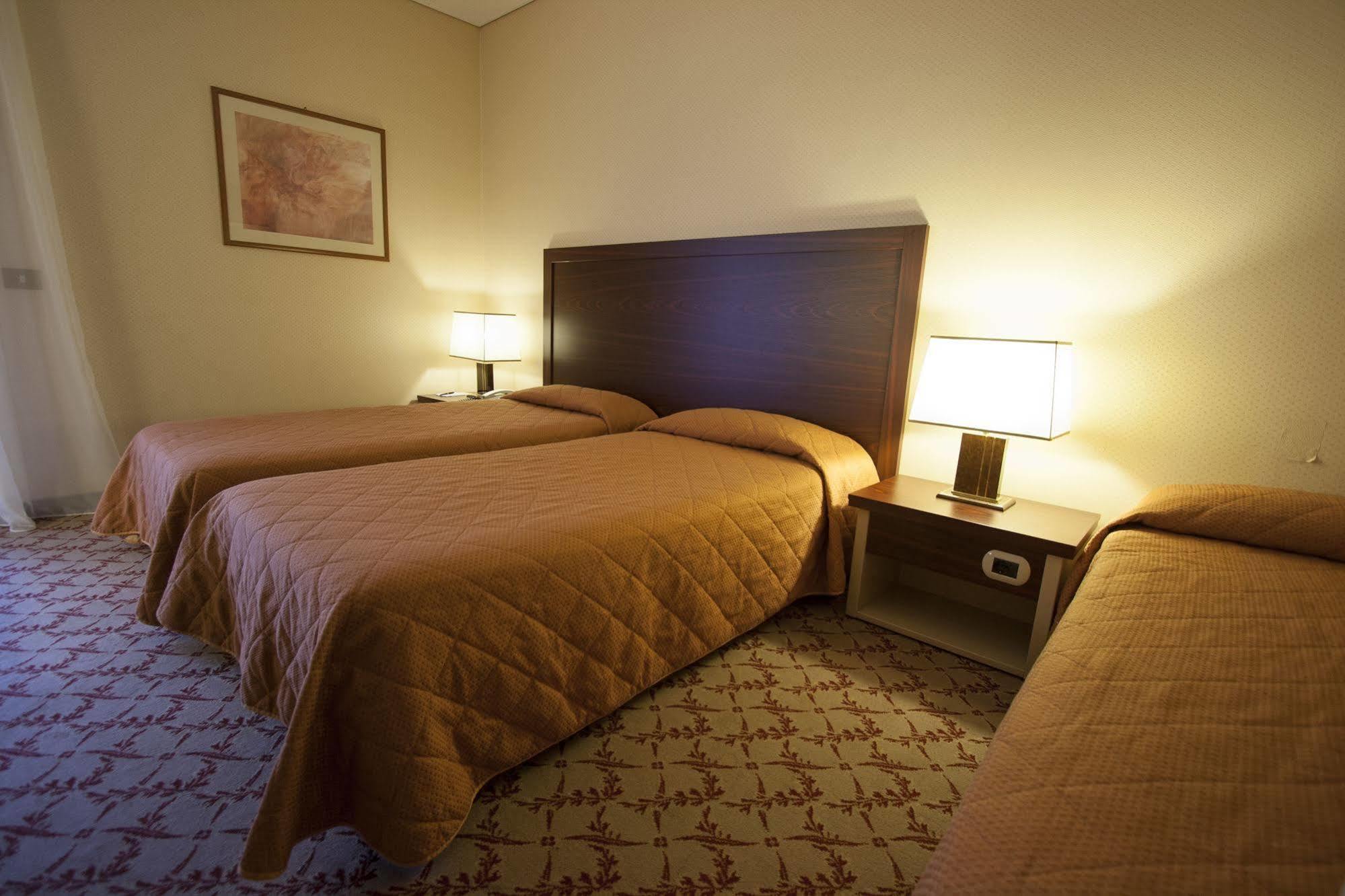 Executive Spa Hotel Фьорано-Моденезе Экстерьер фото