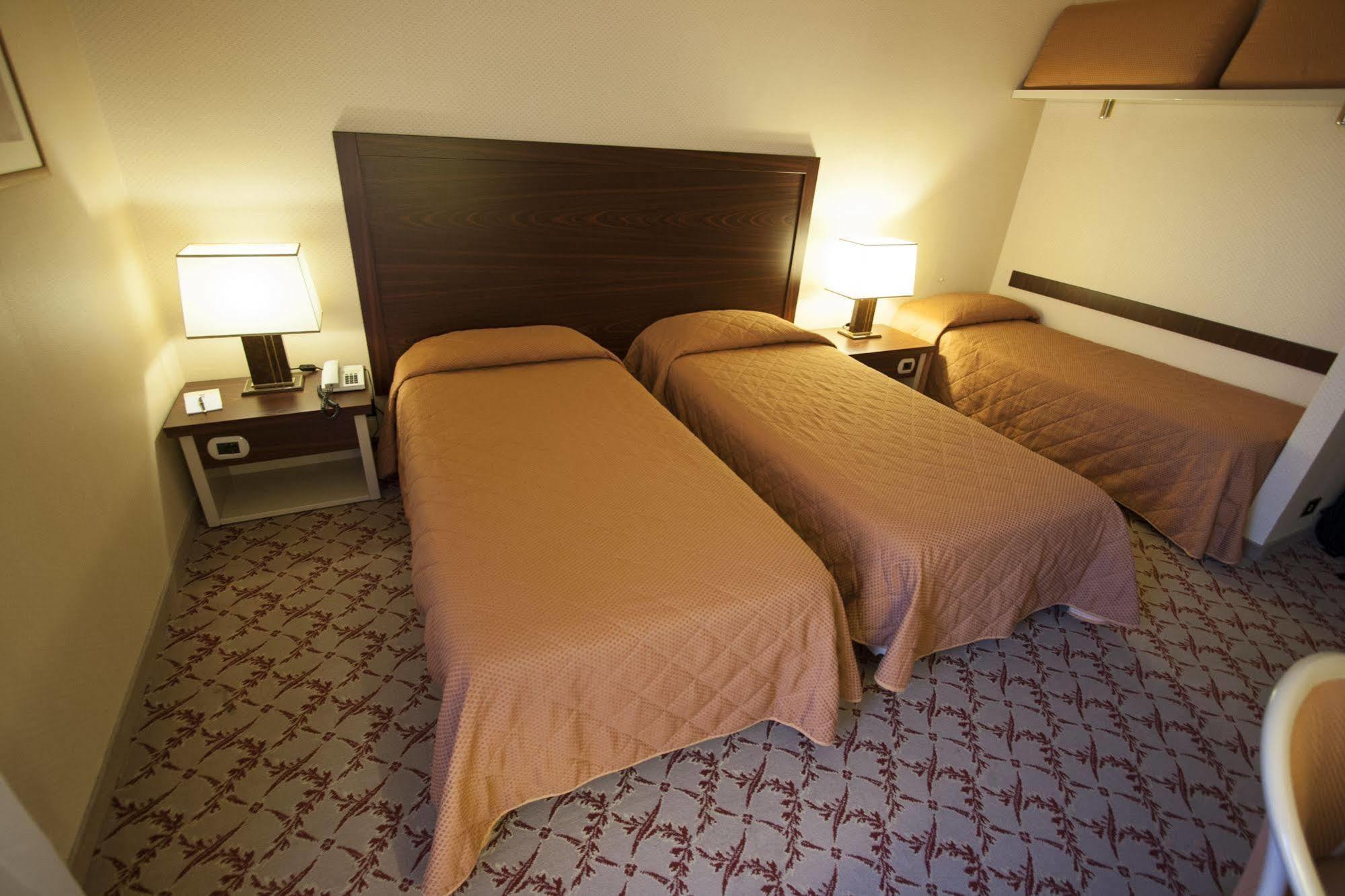 Executive Spa Hotel Фьорано-Моденезе Экстерьер фото